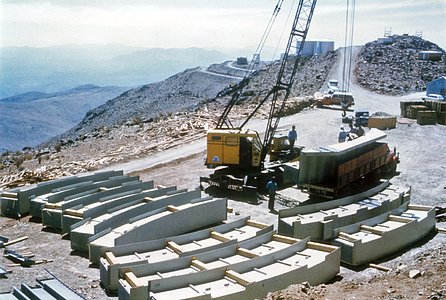 Construction of the ESO 3.6-metre telescope dome