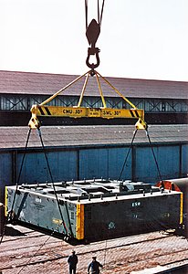 Transporting the ESO 3.6-metre telescope's mirror