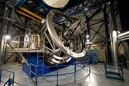 The VISTA telescope