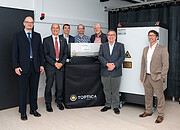 Group photo of the ceremony celebrating the completion of laser sources