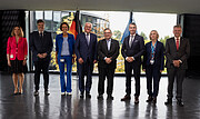 Gruppenfoto während des Besuchs von Präsident Steinmeier bei der ESO