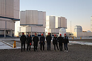 Delegación de Inria Chile junto a directivos de ESO en la plataforma del VLT de ESO