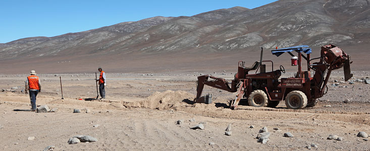 Workers constructing EVALSO