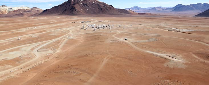 ALMA-Antennenschüsseln von oben