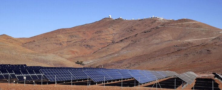 Parque solar en el Observatorio La Silla de ESO