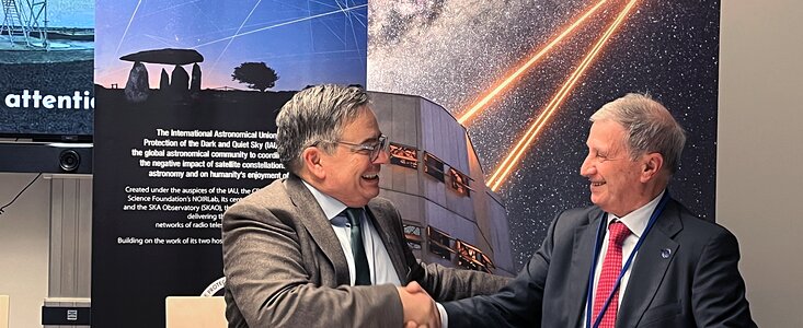 IAU CPS en ESO tekenen een overeenkomst