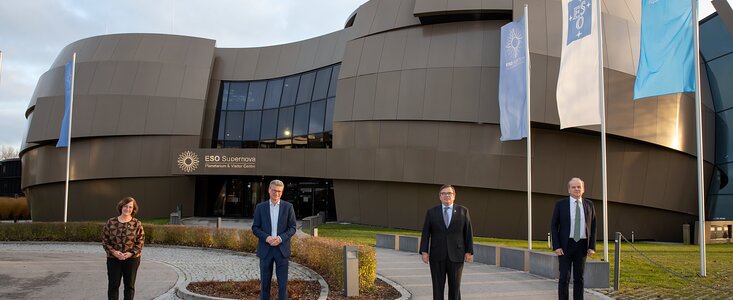 Bayerische Wissenschaftsminister Bernd Sibler besucht ESO