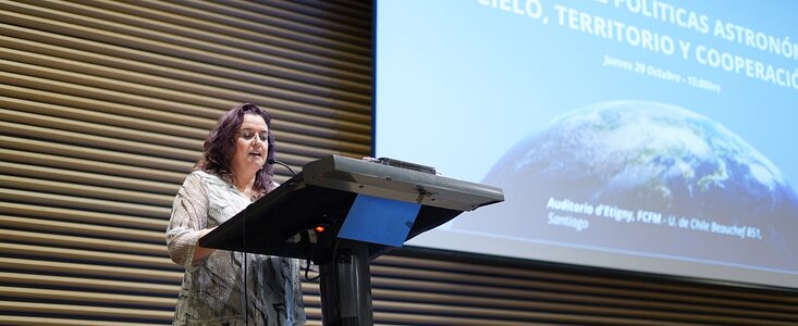 Itziar de Gregorio-Monsalvo, representante de ESO en Chile, en la Jornada de Diálogo sobre Políticas Astronómicas de CEDS 2026