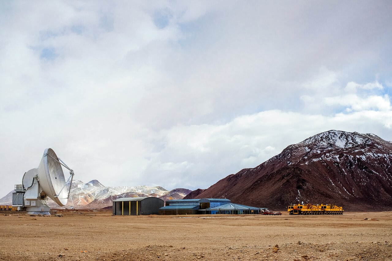 ALMA in winter.  Credit: ESO/S. Otarola.