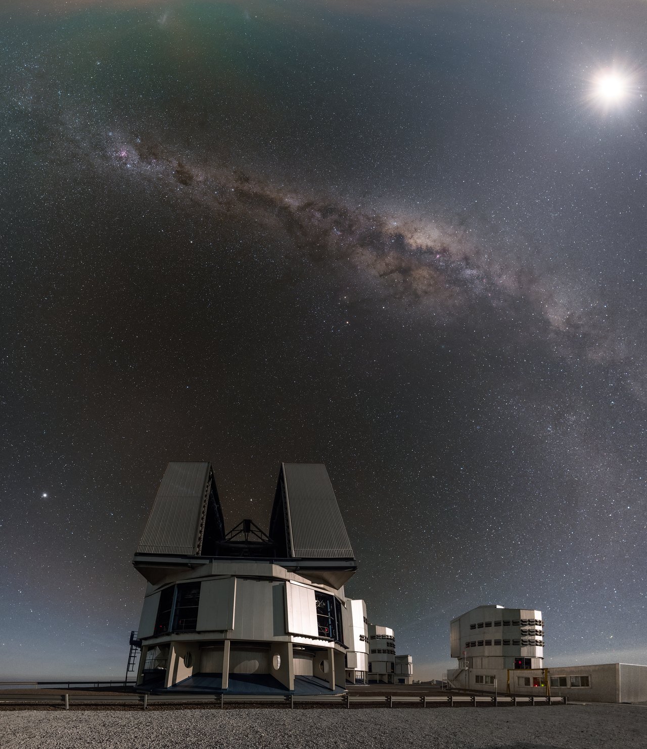 VLT observing | ESO