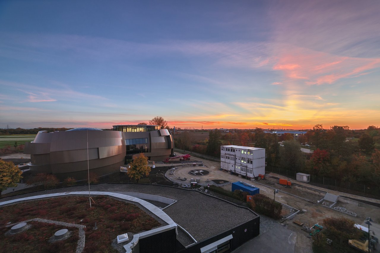 The Planetarium and the Sun Pillar