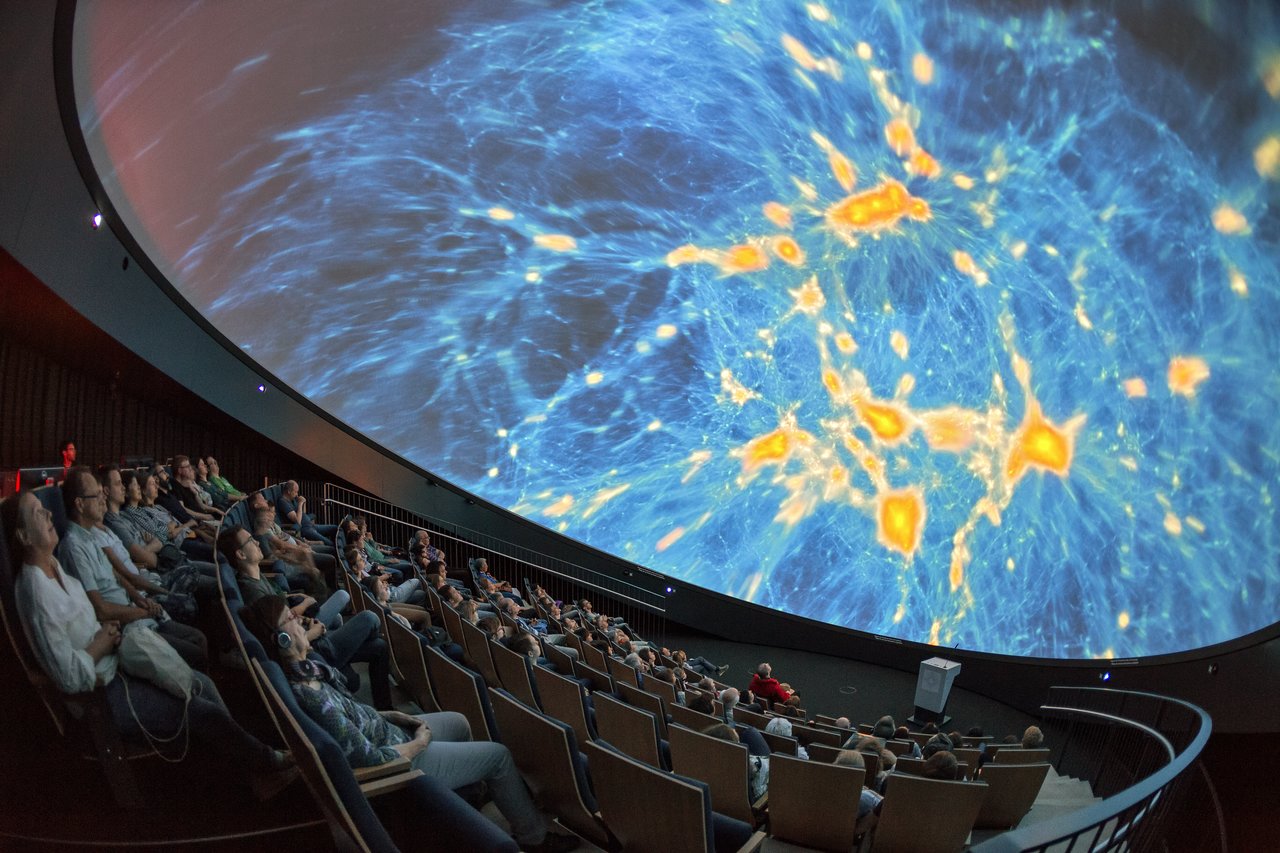 Large scale structure in fulldome | ESO