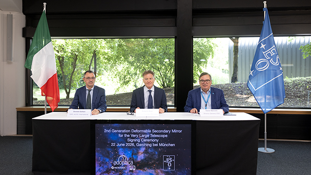 Signing of the 2GDSM contract