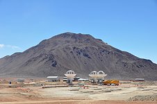 Three ALMA antennas close together on Chajnantor