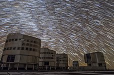 Swirling stars above the VLT