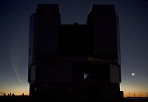 Comet McNaught, the Moon, Venus and the VLT
