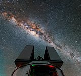 Glittering galactic bulge