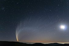 Comet McNaught over the Pacific Ocean