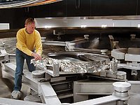 Unwrapping a VLT secondary mirror