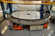 Recoating Yepun's mirror