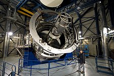 The VISTA telescope