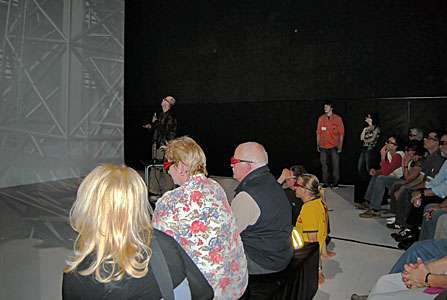 An audience overwhelmed by a 3D E-ELT