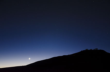 Moonrise over the VLT