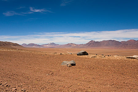 The plateau of Chajnantor, the ALMA Array Operations Site