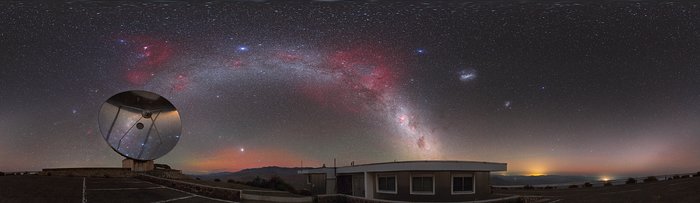 A comet across the Zodiac
