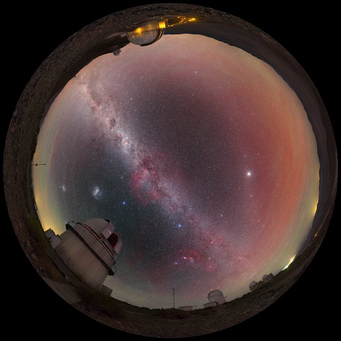 Vista sobre el telescopio Danés de 1.54 metros