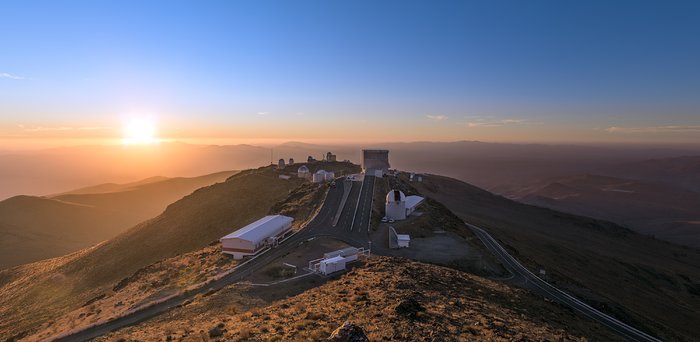 Sun rays over La Silla