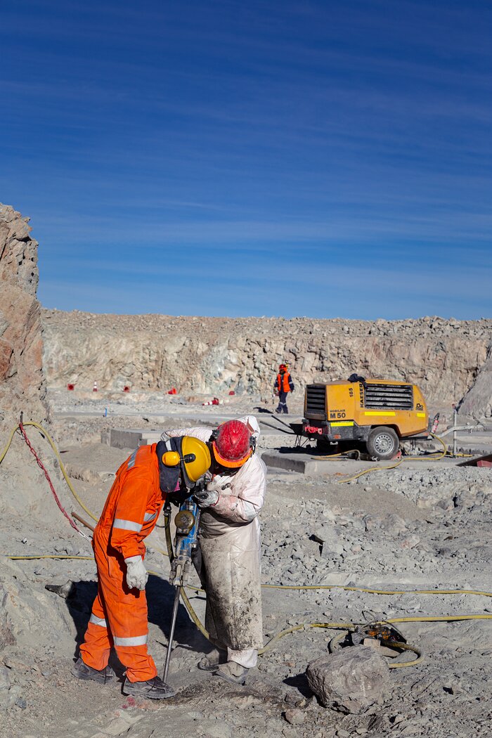 Construction of the ELT in Chile