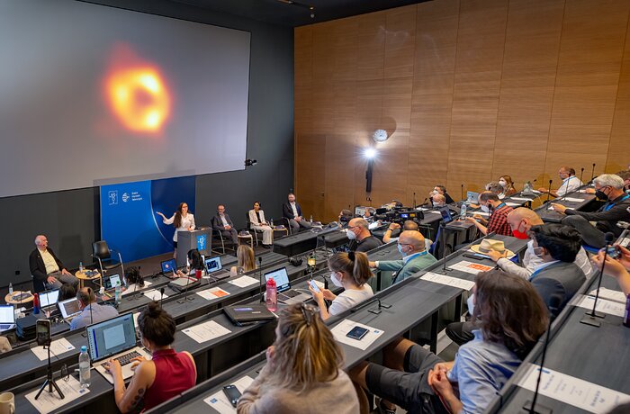 Audience looks at the first image of Sagittarius A*