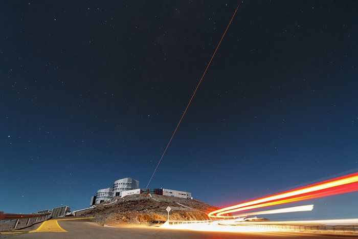 Prima luce del nuovo laser sullo strumento di ottica adattiva al Paranal