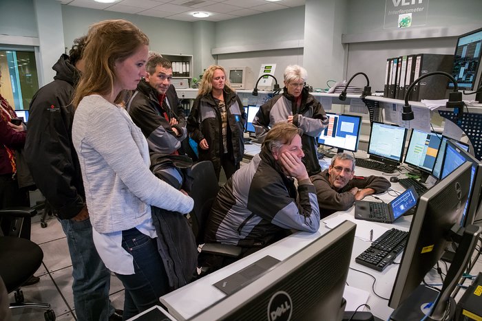 HE Bert Koenders in the control room at Paranal