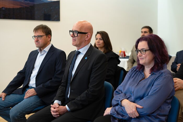 ESO and CTAO representatives at a contract-signing ceremony