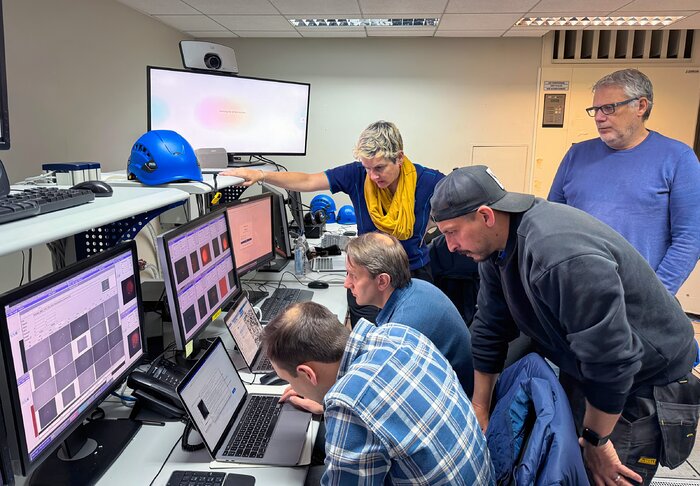 MOONS team observing with the instrument