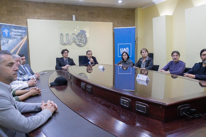 Firma acuerdo regional entre ESO y la Universidad de Antofagasta