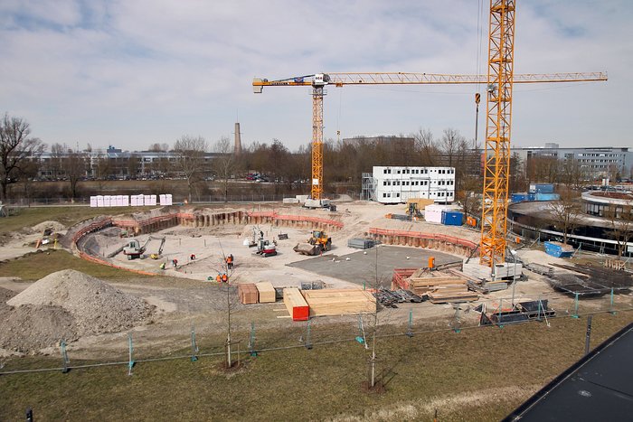 First concrete floor of ESO Supernova