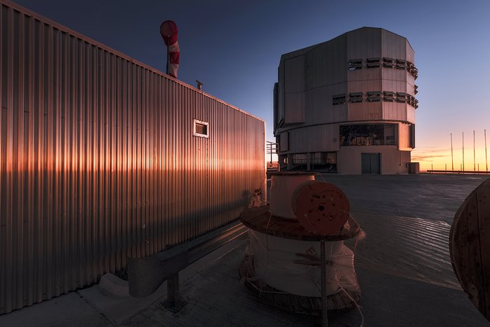 Shining down on Paranal