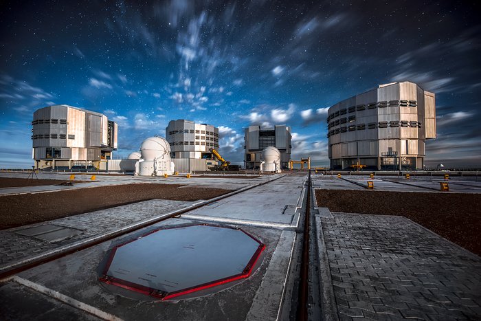 The Very Large Telescope