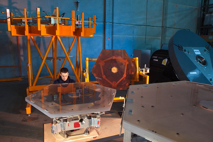 E-ELT mirror segments under test