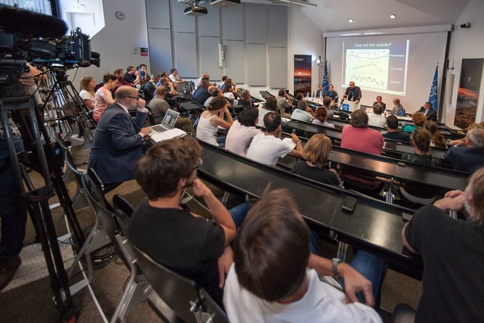 Rueda de prensa en la sede central de ESO