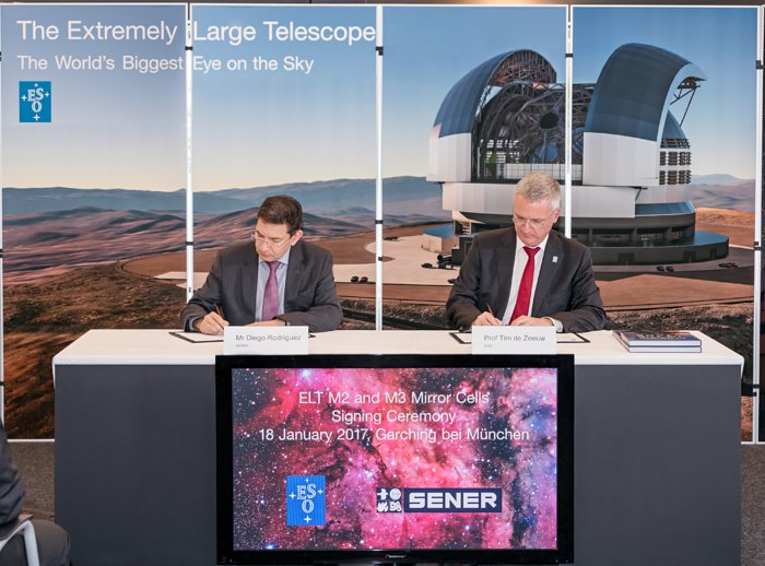 De ondertekening van de contracten met SENER voor steuncellen van de spiegels M2 en M3 van de ELT