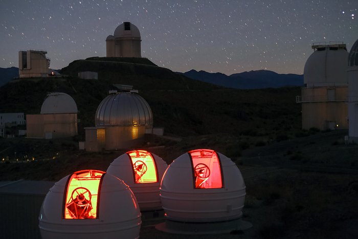 Les télescopes ExtrA à La Silla