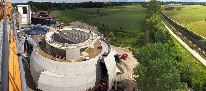The ESO Supernova keeps things green