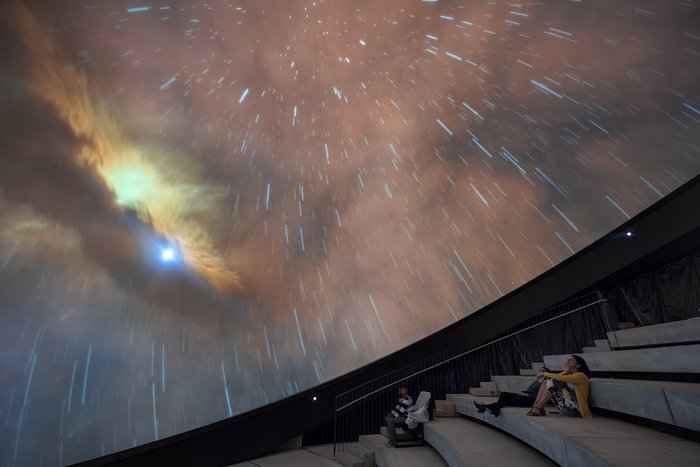 A first look at the ESO Supernova planetarium