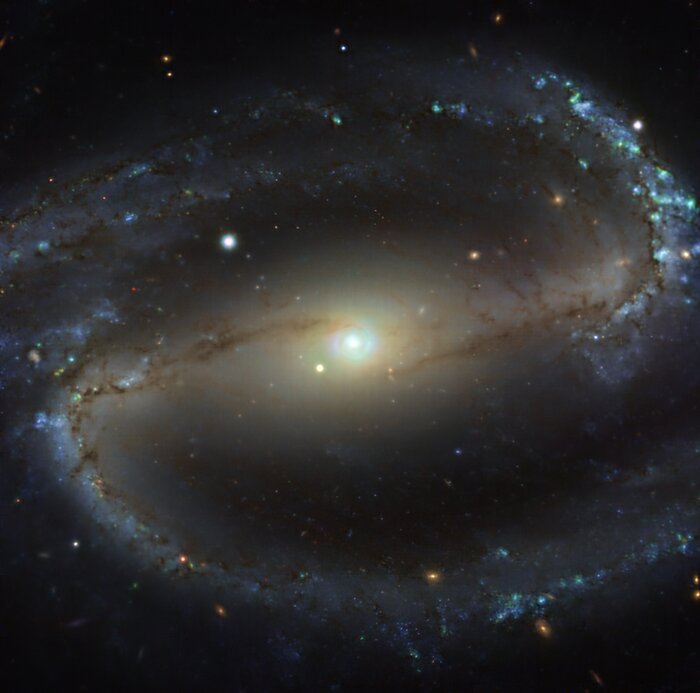 The NGC 1300 galaxy as seen with MUSE on ESO’s VLT