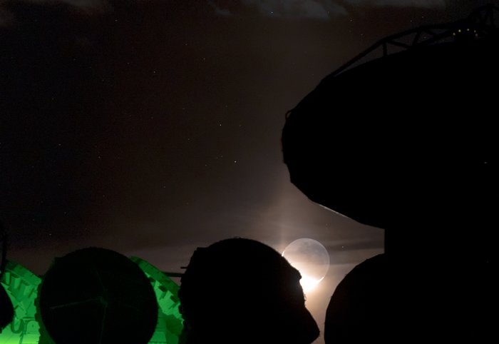 Moonrise at ALMA