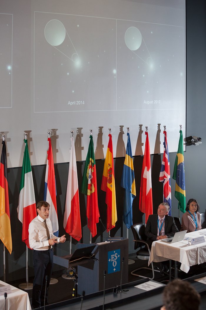 Stephen Smart at the ESO press conference announcing discovery of a neutron star merger